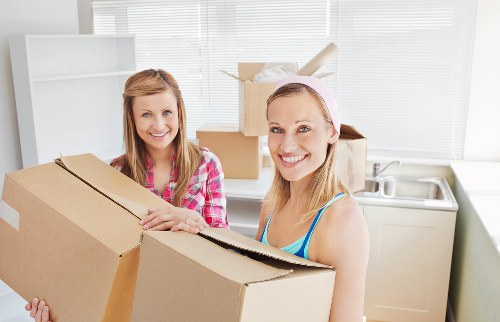Packing and loading support for a flat removal in Wandsworth
